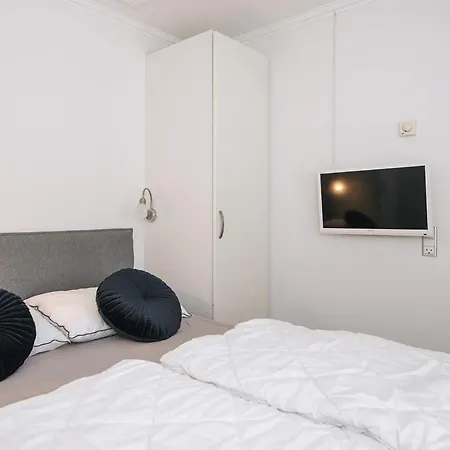 2 Person In V-by Traum Ferienhaus Esbjerg