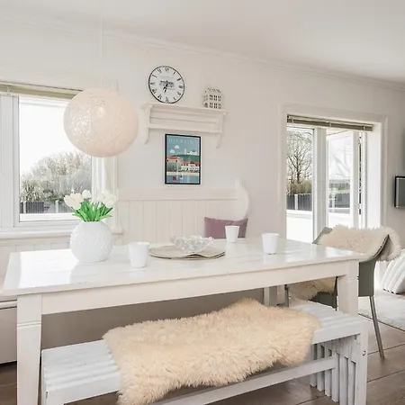 2 Person In V-by Traum Ferienhaus